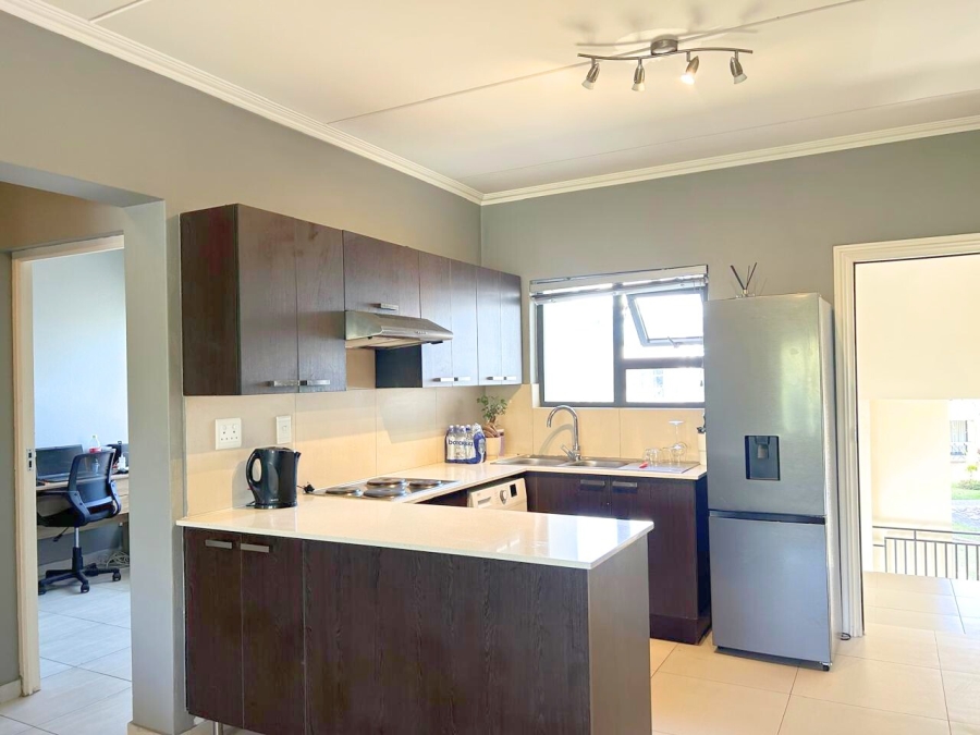 To Let 2 Bedroom Property for Rent in Fourways Gauteng