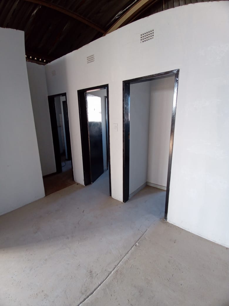 To Let Commercial Property for Rent in Anderbolt Gauteng