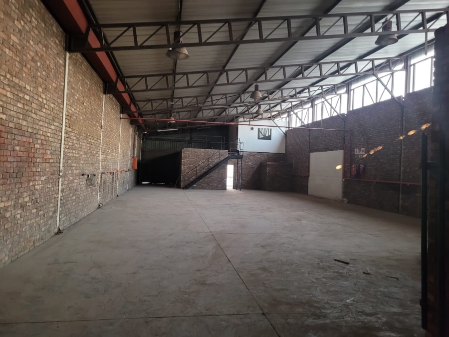 To Let Commercial Property for Rent in Anderbolt Gauteng