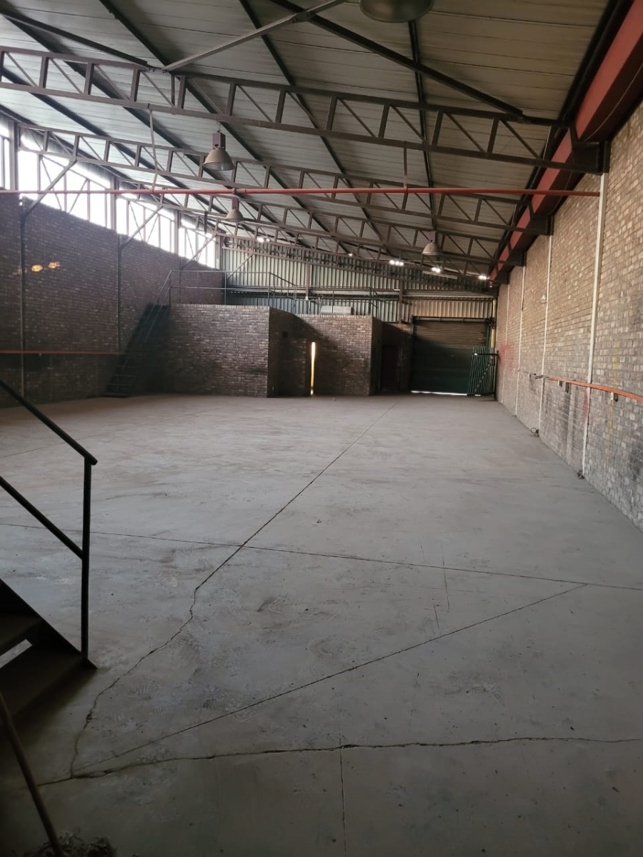 To Let Commercial Property for Rent in Anderbolt Gauteng