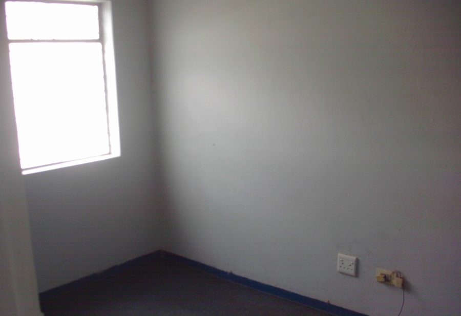 To Let Commercial Property for Rent in Anderbolt Gauteng