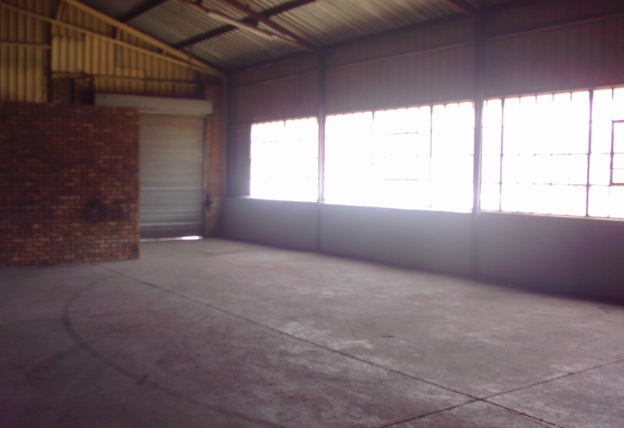 To Let Commercial Property for Rent in Anderbolt Gauteng
