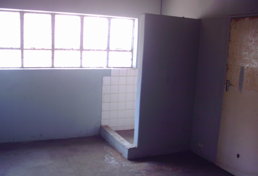 To Let Commercial Property for Rent in Anderbolt Gauteng