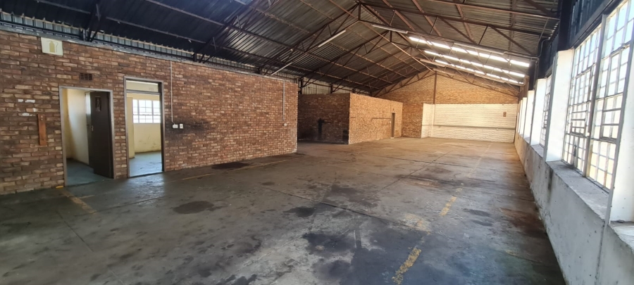 To Let Commercial Property for Rent in Anderbolt Gauteng