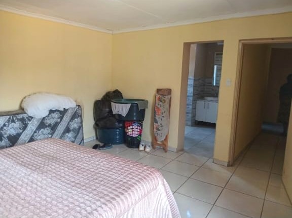 5 Bedroom Property for Sale in Lenasia South Gauteng