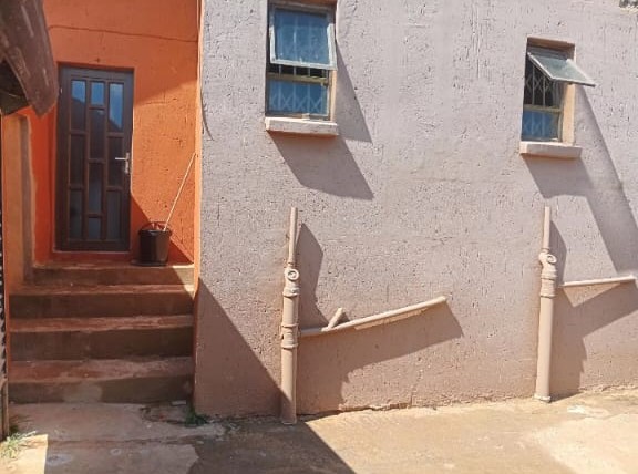 5 Bedroom Property for Sale in Lenasia South Gauteng