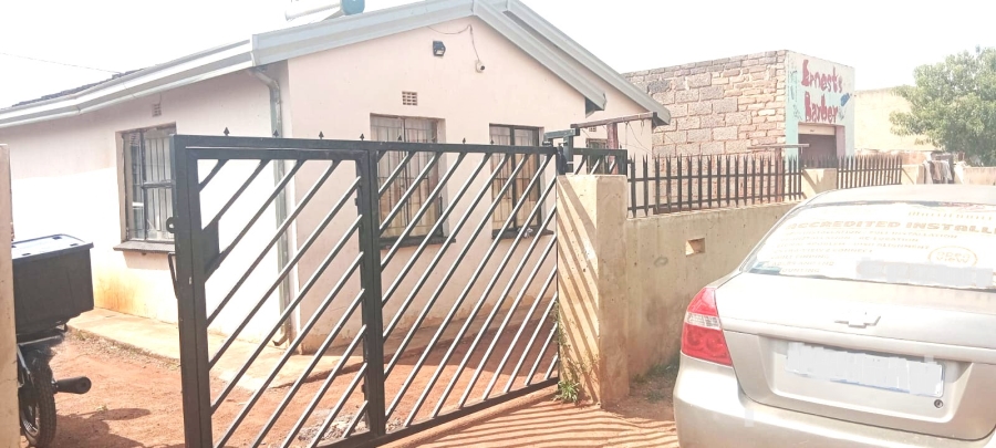 4 Bedroom Property for Sale in Kwenele Gauteng