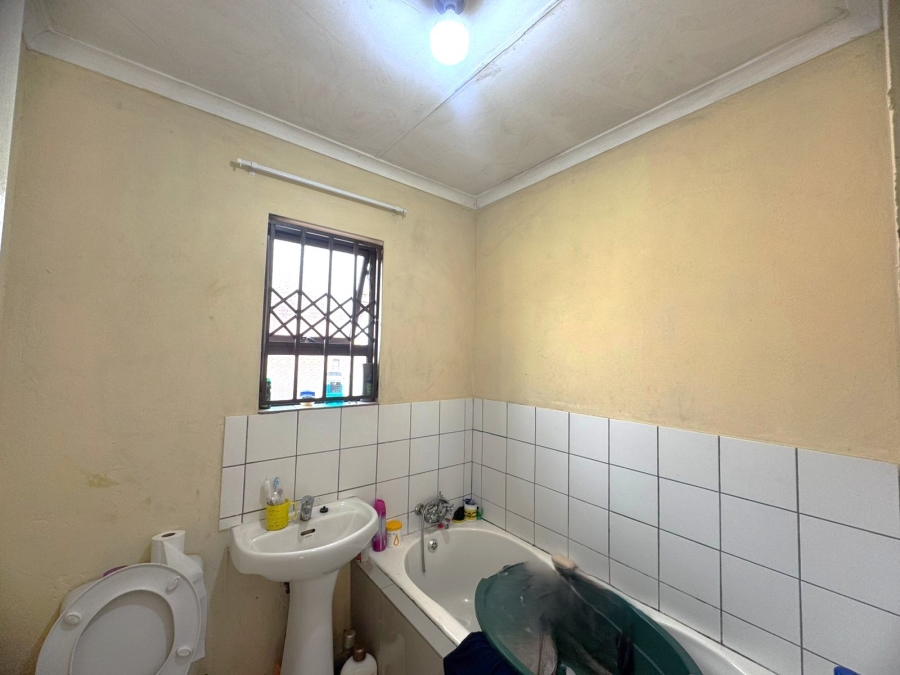2 Bedroom Property for Sale in Alliance Gauteng