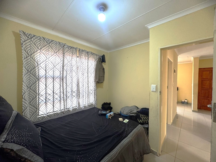 2 Bedroom Property for Sale in Alliance Gauteng