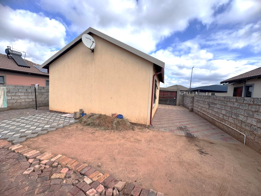 2 Bedroom Property for Sale in Alliance Gauteng