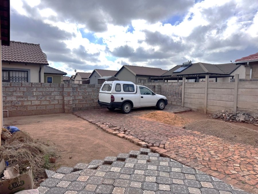 2 Bedroom Property for Sale in Alliance Gauteng