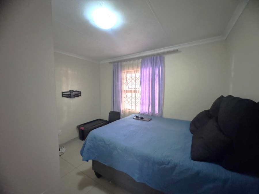 4 Bedroom Property for Sale in Klippoortje Gauteng