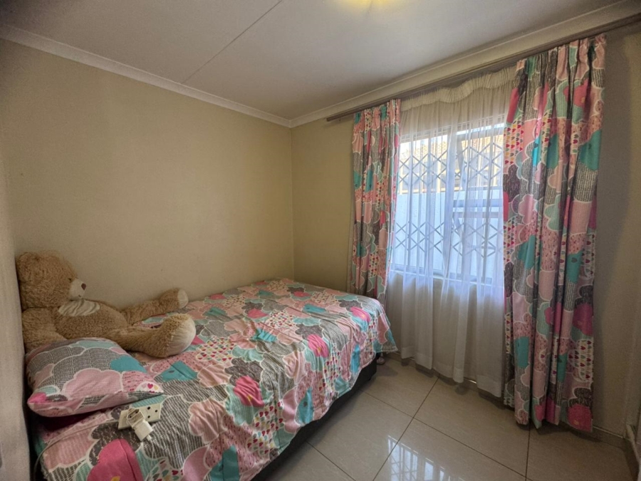4 Bedroom Property for Sale in Klippoortje Gauteng