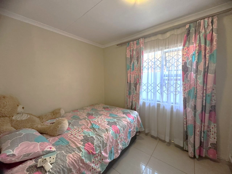 4 Bedroom Property for Sale in Klippoortje Gauteng