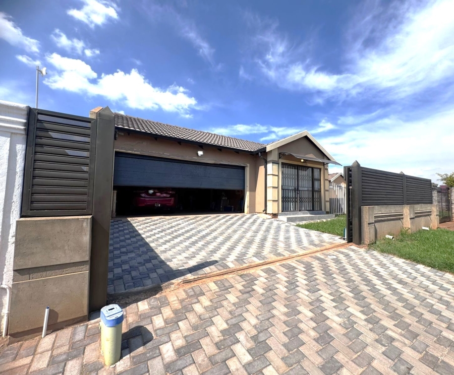 3 Bedroom Property for Sale in Alliance Gauteng