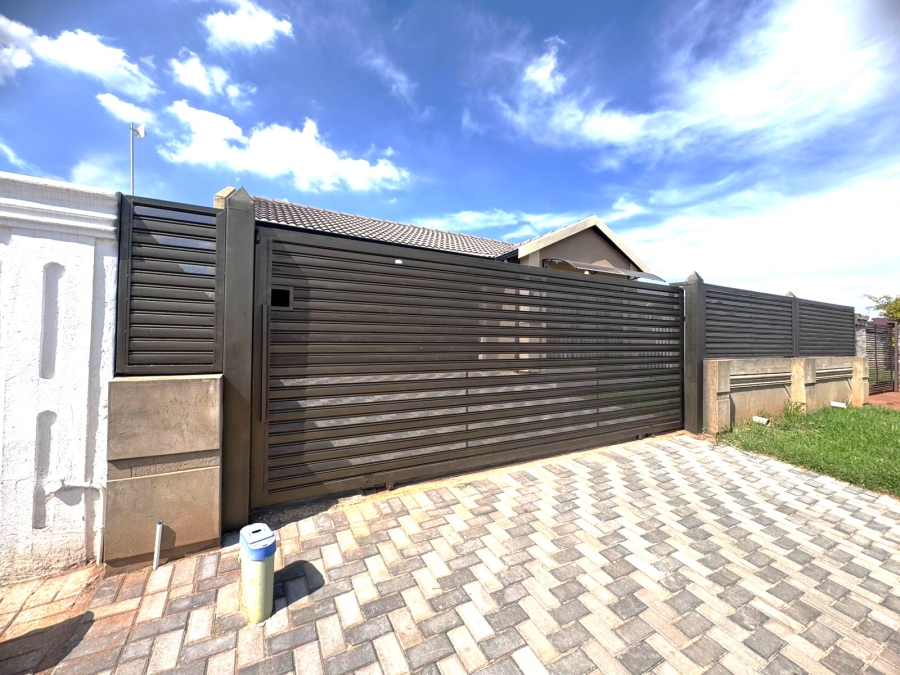3 Bedroom Property for Sale in Alliance Gauteng
