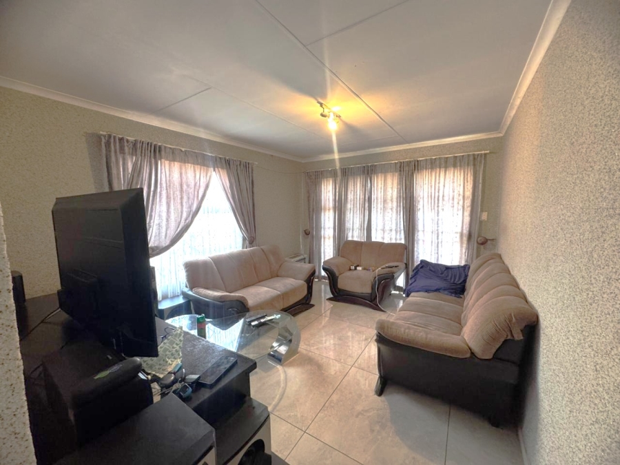 3 Bedroom Property for Sale in Alliance Gauteng