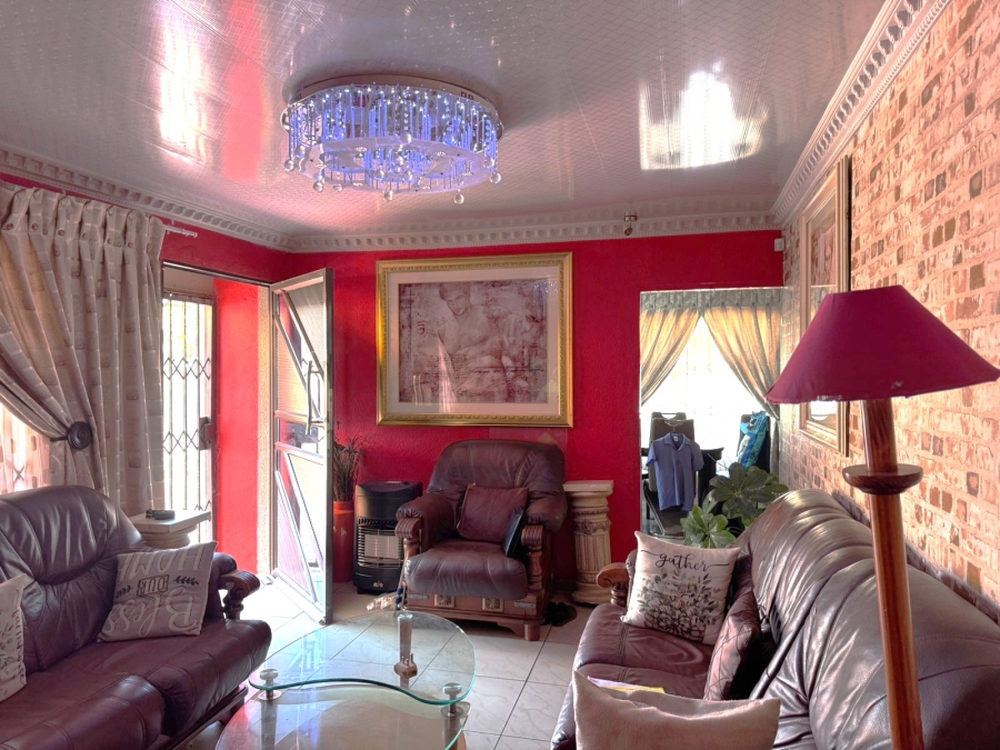 3 Bedroom Property for Sale in Vosloorus Ext 6 Gauteng