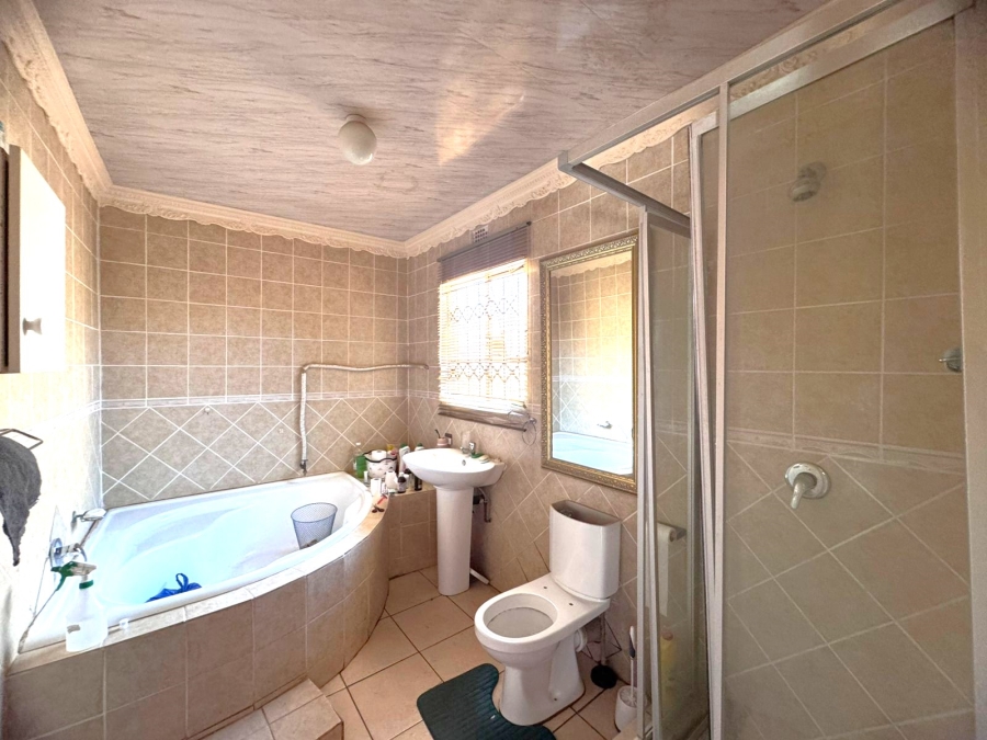 3 Bedroom Property for Sale in Vosloorus Ext 6 Gauteng