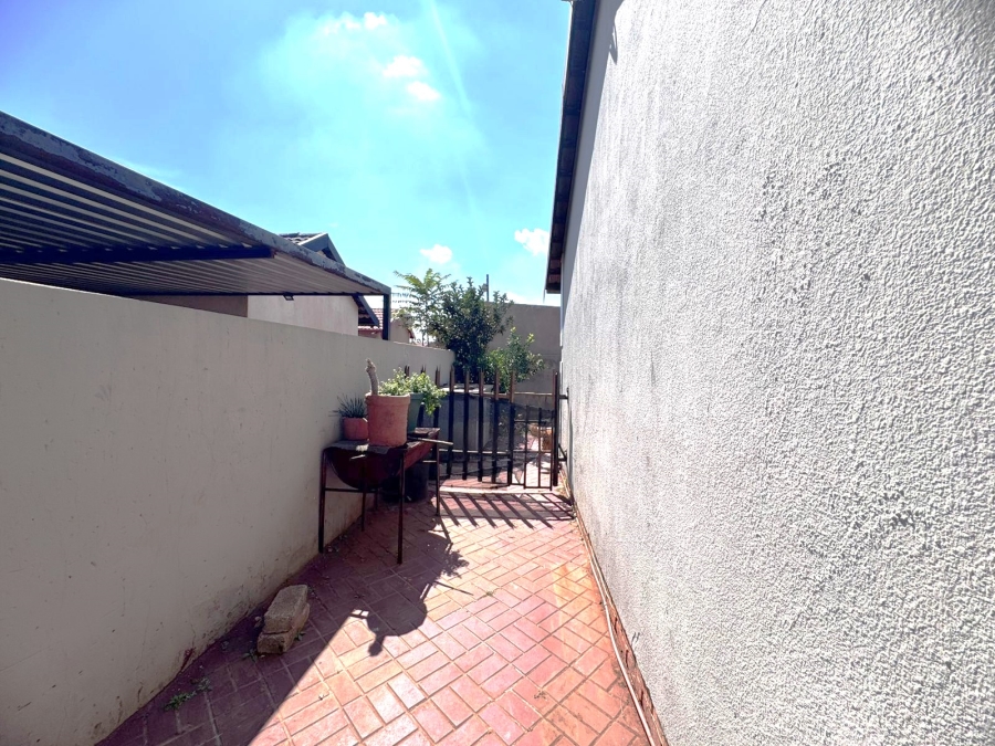 3 Bedroom Property for Sale in Vosloorus Ext 6 Gauteng