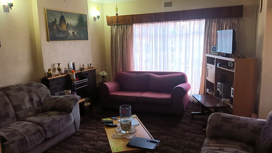 4 Bedroom Property for Sale in Esther Park Gauteng