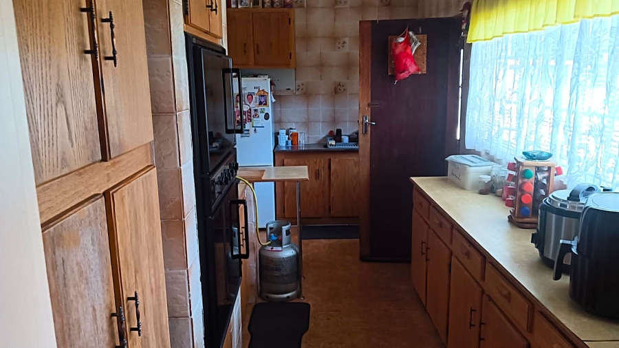 4 Bedroom Property for Sale in Esther Park Gauteng