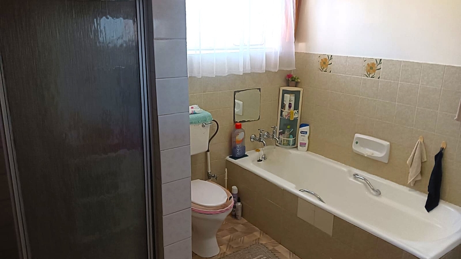 4 Bedroom Property for Sale in Esther Park Gauteng