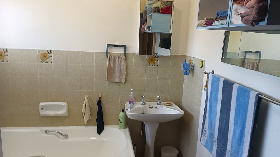 4 Bedroom Property for Sale in Esther Park Gauteng