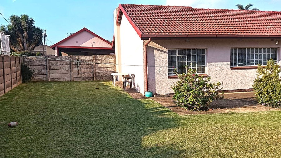 4 Bedroom Property for Sale in Esther Park Gauteng