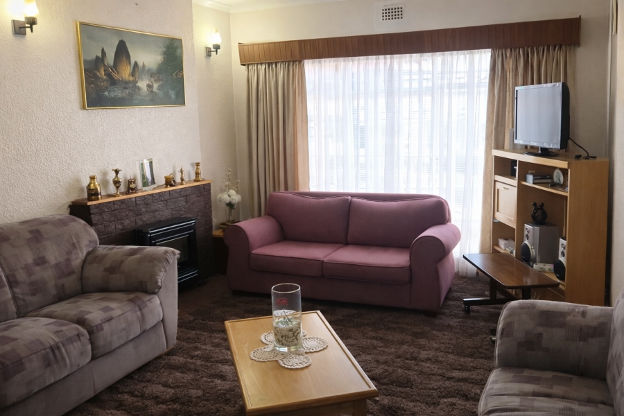 4 Bedroom Property for Sale in Esther Park Gauteng