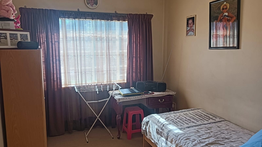 4 Bedroom Property for Sale in Esther Park Gauteng