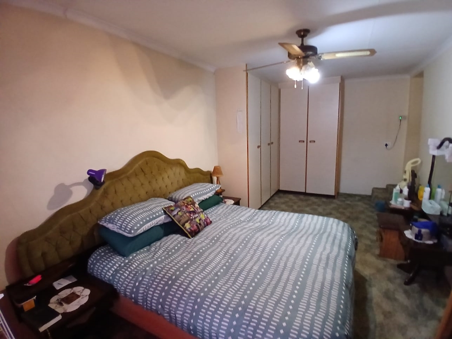 4 Bedroom Property for Sale in Esther Park Gauteng