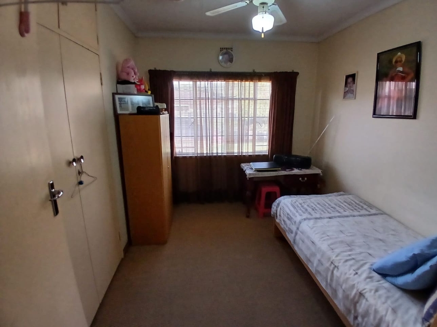 4 Bedroom Property for Sale in Esther Park Gauteng