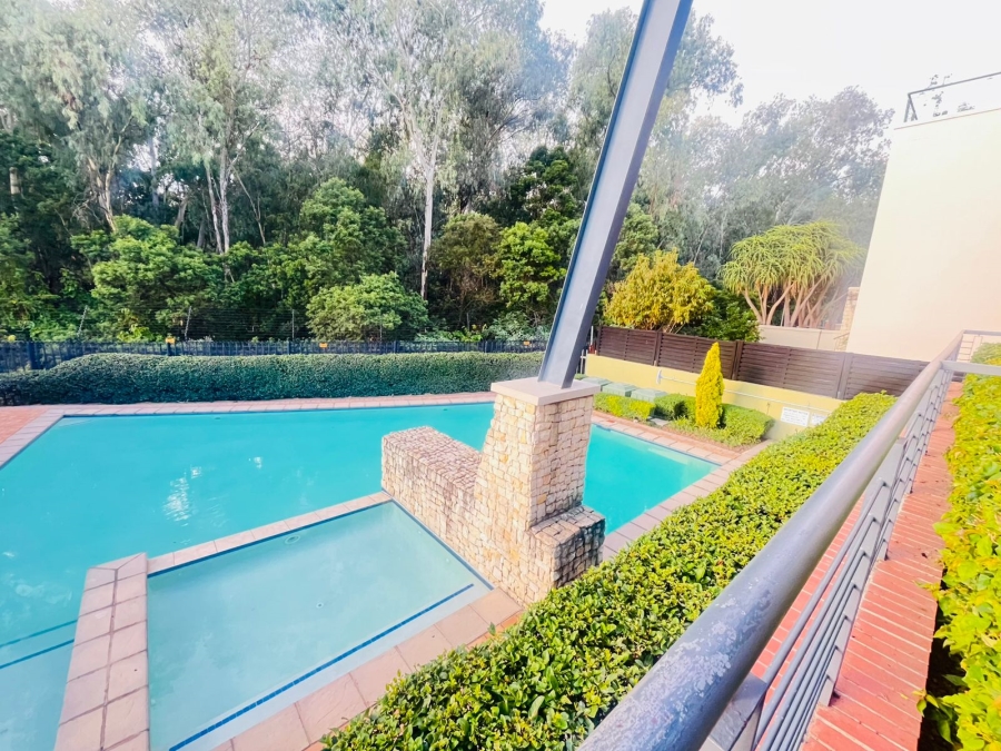 To Let 2 Bedroom Property for Rent in Douglasdale Gauteng