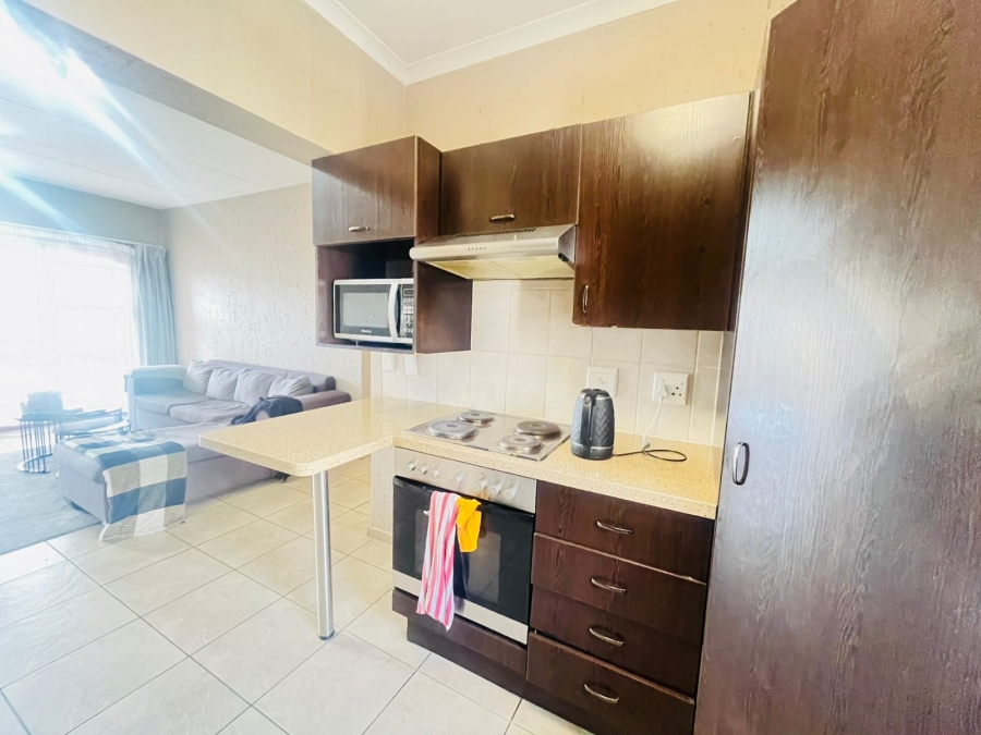 To Let 2 Bedroom Property for Rent in Douglasdale Gauteng