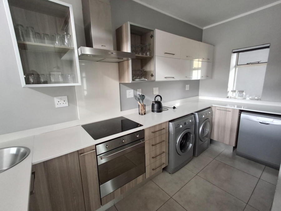 To Let 3 Bedroom Property for Rent in Oaklands Gauteng