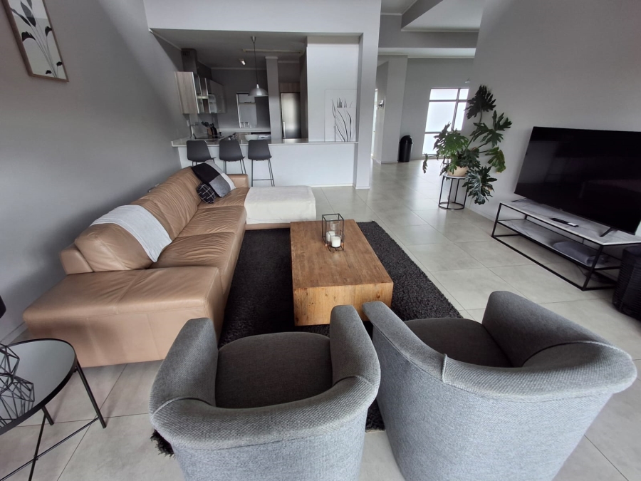 To Let 3 Bedroom Property for Rent in Oaklands Gauteng