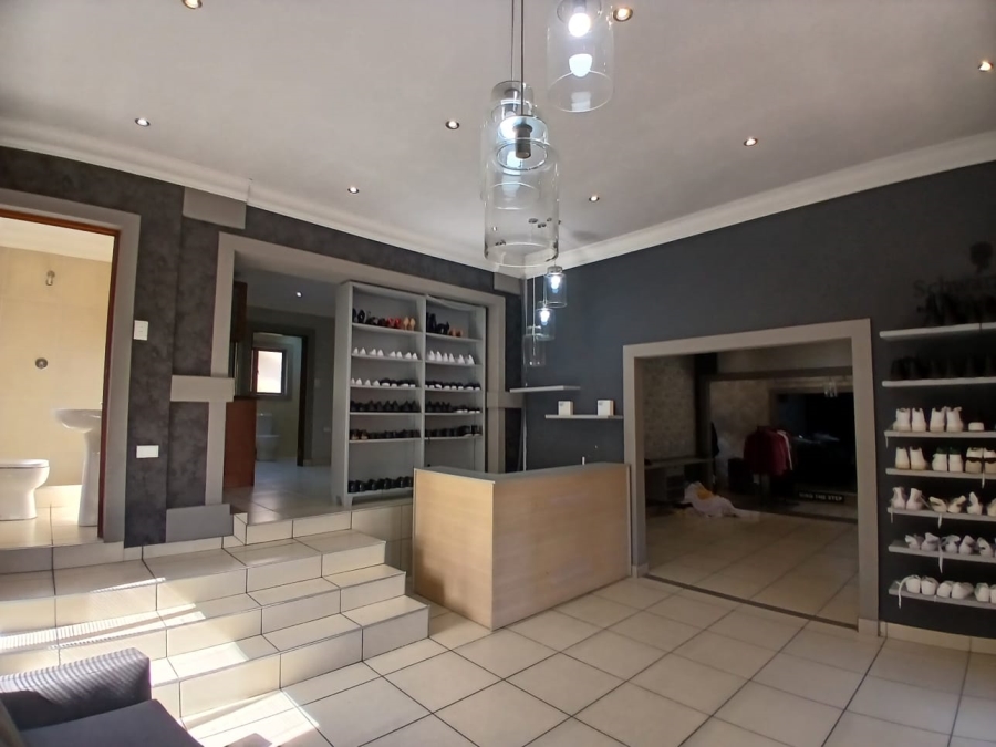 To Let Commercial Property for Rent in Bedfordview Gauteng