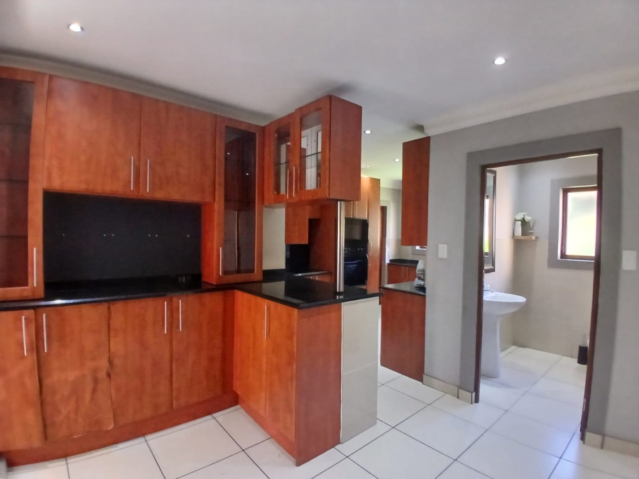 To Let Commercial Property for Rent in Bedfordview Gauteng