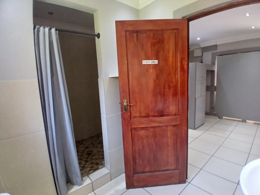 To Let Commercial Property for Rent in Bedfordview Gauteng