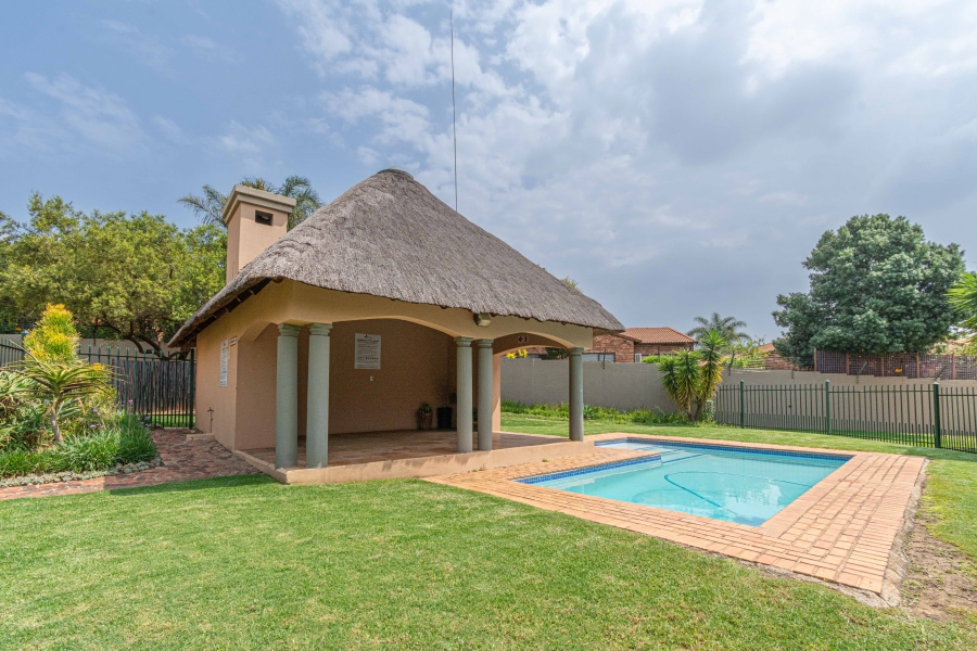 2 Bedroom Property for Sale in Noordhang Gauteng