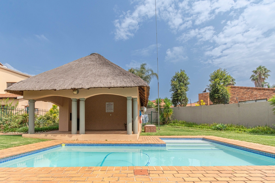 2 Bedroom Property for Sale in Noordhang Gauteng