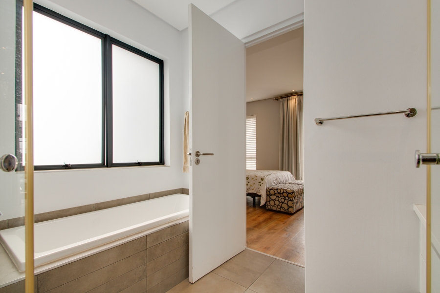 1 Bedroom Property for Sale in Steyn City Gauteng