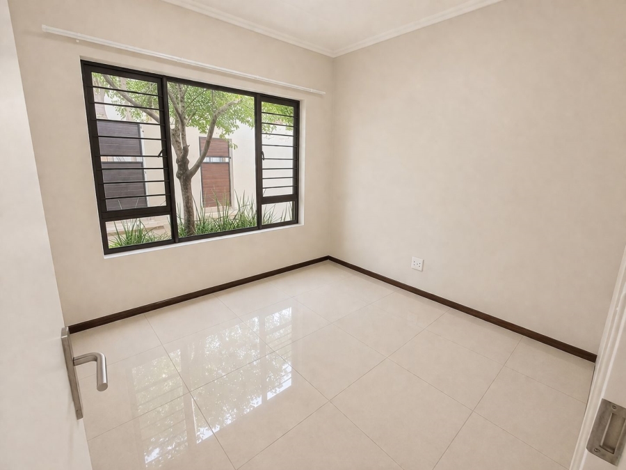 To Let 2 Bedroom Property for Rent in Fourways Gauteng