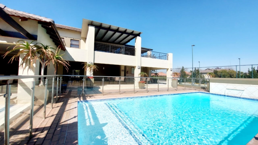 To Let 2 Bedroom Property for Rent in Fourways Gauteng
