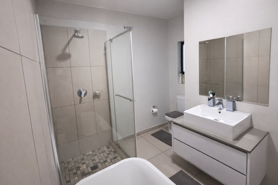 To Let 2 Bedroom Property for Rent in North Riding Gauteng