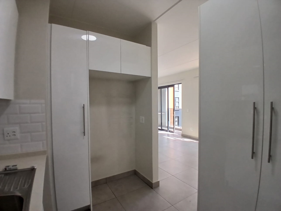 To Let 1 Bedroom Property for Rent in Kensington Gauteng