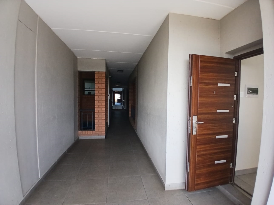 To Let 1 Bedroom Property for Rent in Kensington Gauteng