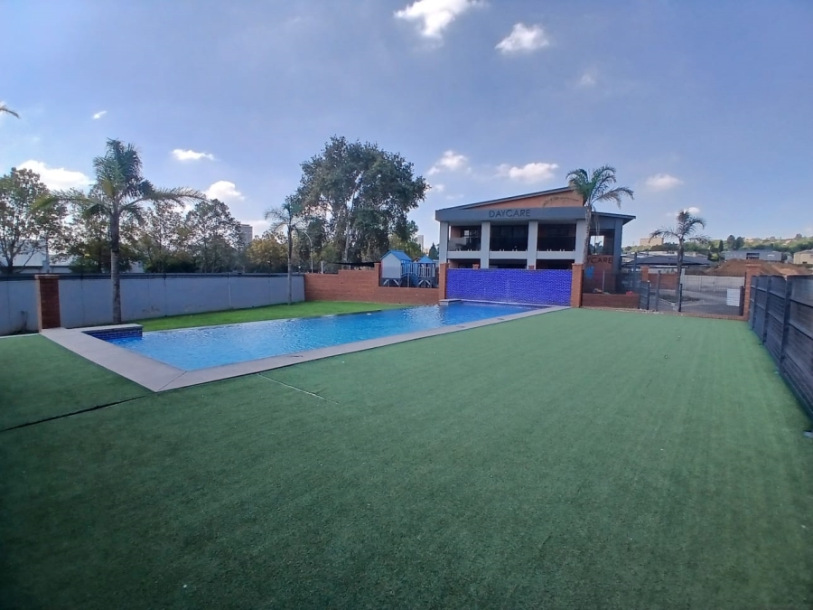 To Let 1 Bedroom Property for Rent in Kensington Gauteng