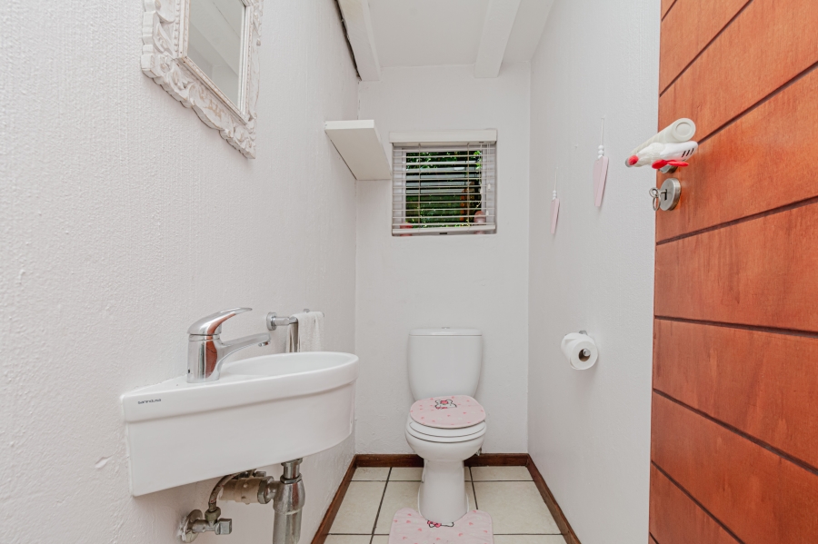 To Let 3 Bedroom Property for Rent in Fourways Gauteng